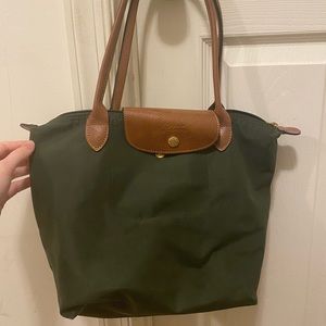 Excellent used cond. medium Longchamp Le Pilage